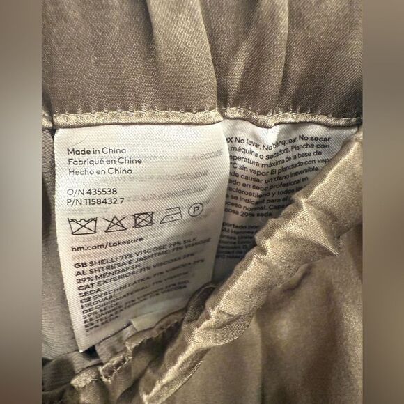 H&M Silk Blend Wide Leg Trousers Green Olive Gold Sz 4 NWT - Picture 4 of 4